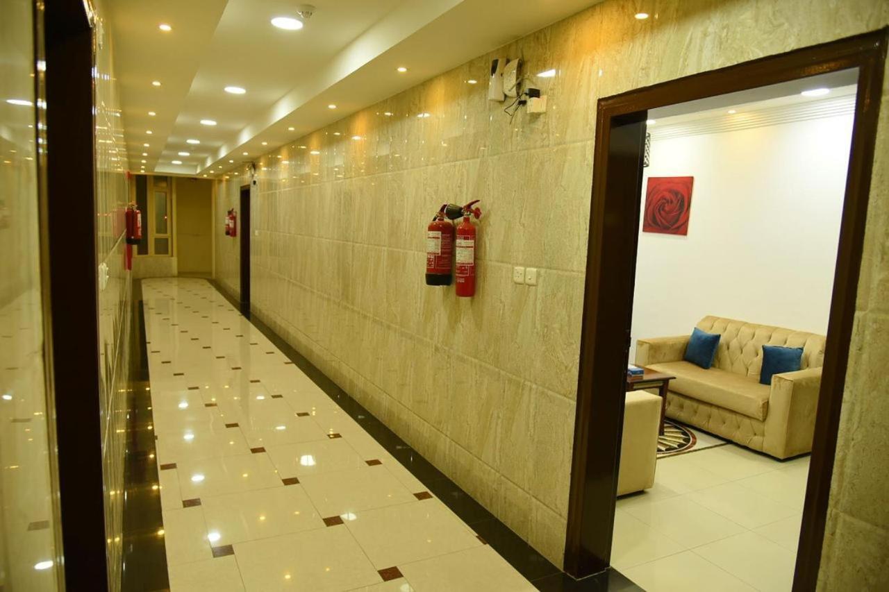 شقق جنان المفروشة Jenaan Apartments นาจราน ภายนอก รูปภาพ