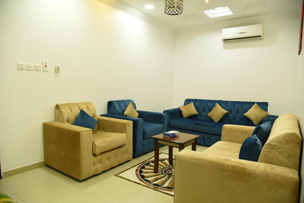 شقق جنان المفروشة Jenaan Apartments นาจราน ภายนอก รูปภาพ